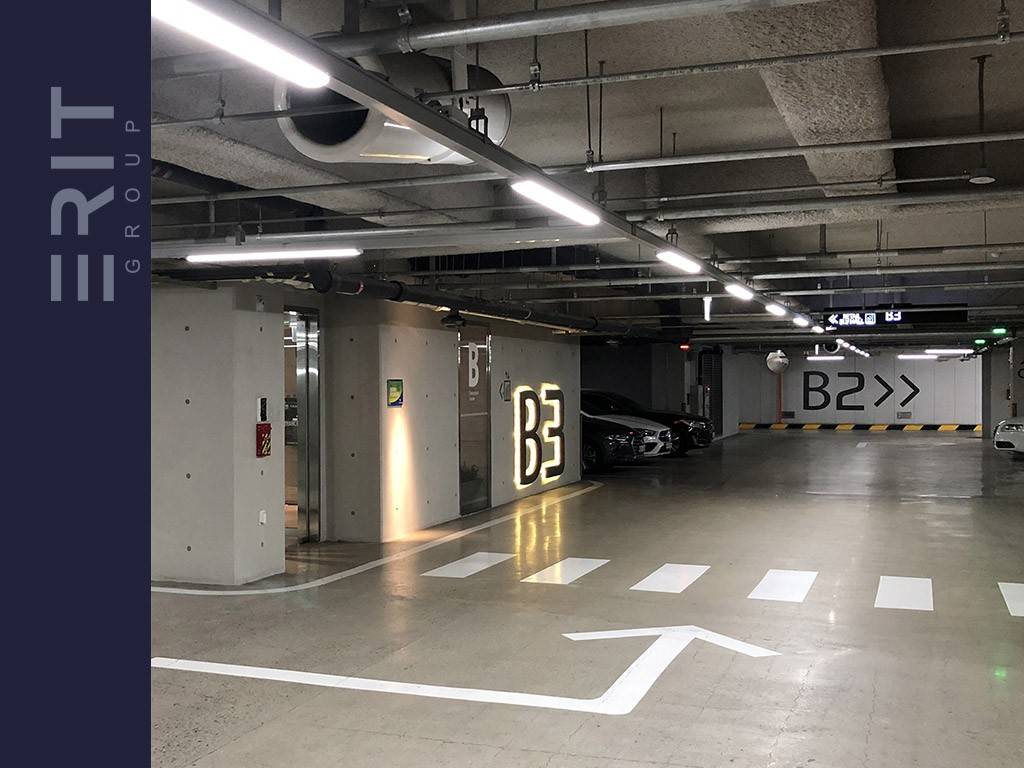 box auto in vendita a Cortina d'Ampezzo in zona Crìgnes