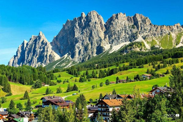 appartamento in vendita a Cortina d'Ampezzo in zona Zuél