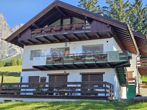 appartamento in vendita a Cortina d'Ampezzo in zona Maion