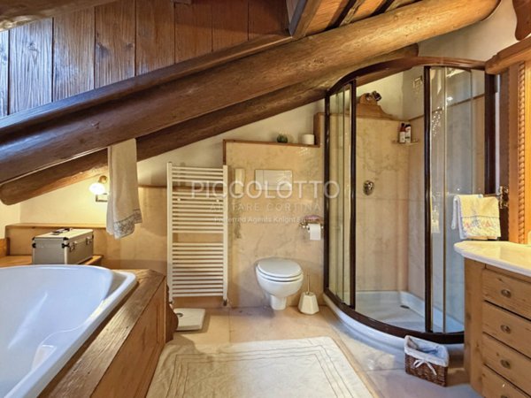 casa indipendente in vendita a Cortina d'Ampezzo in zona Val