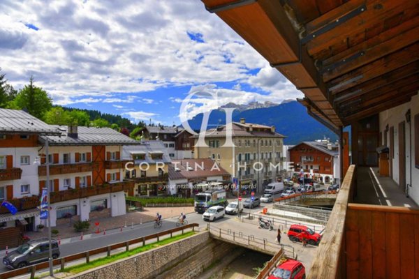 appartamento in vendita a Cortina d'Ampezzo in zona Crìgnes