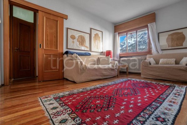 appartamento in vendita a Cortina d'Ampezzo in zona Crìgnes