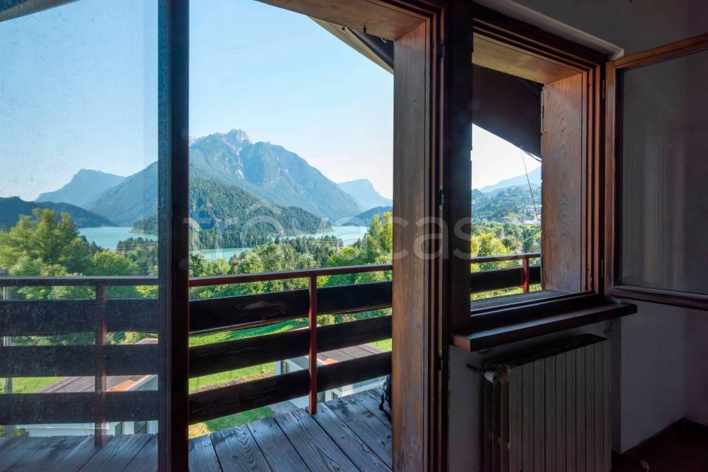 casa indipendente in vendita a Domegge di Cadore