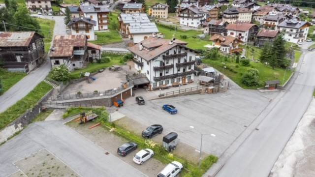 negozio in vendita a Falcade in zona Molino