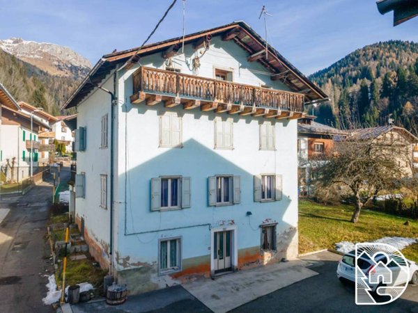 casa indipendente in vendita a Falcade in zona Caviola