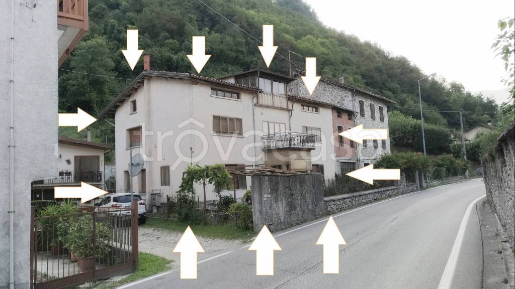 casa indipendente in vendita a Feltre
