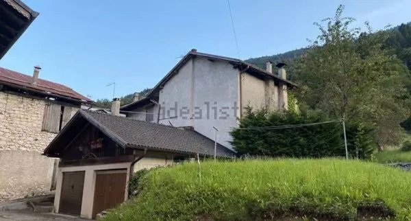 casa indipendente in vendita a Feltre