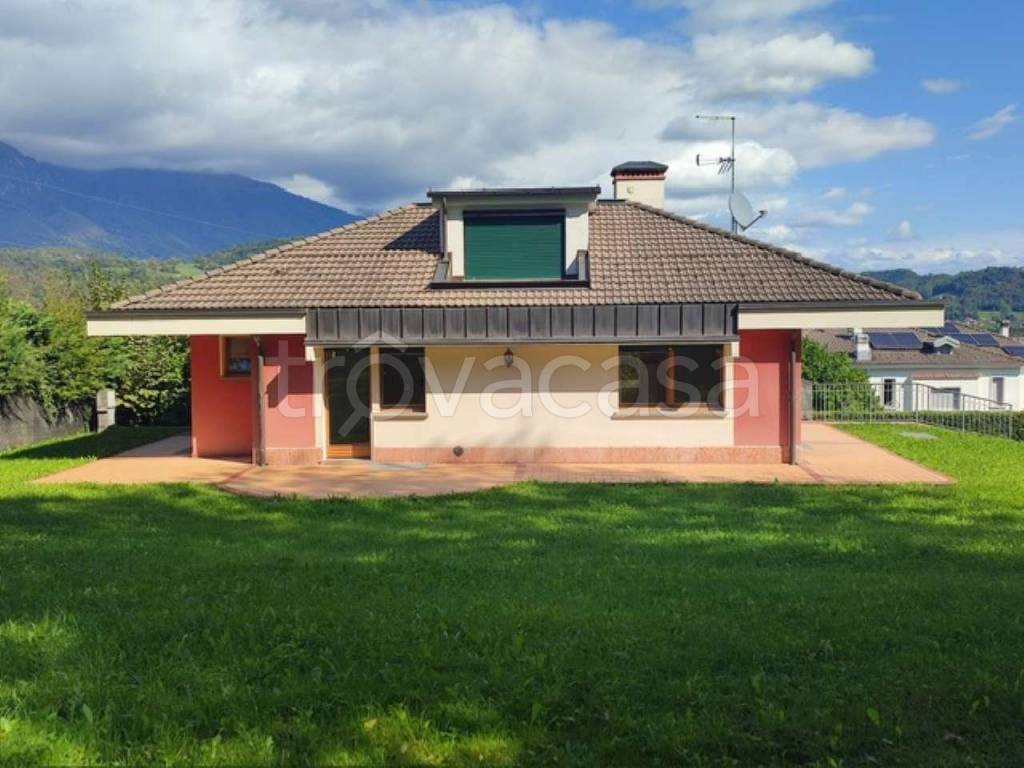 casa indipendente in vendita a Feltre