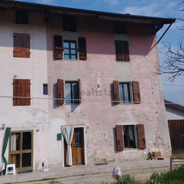 casa indipendente in vendita a Feltre