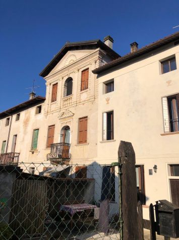 casa indipendente in vendita a Feltre in zona Foen