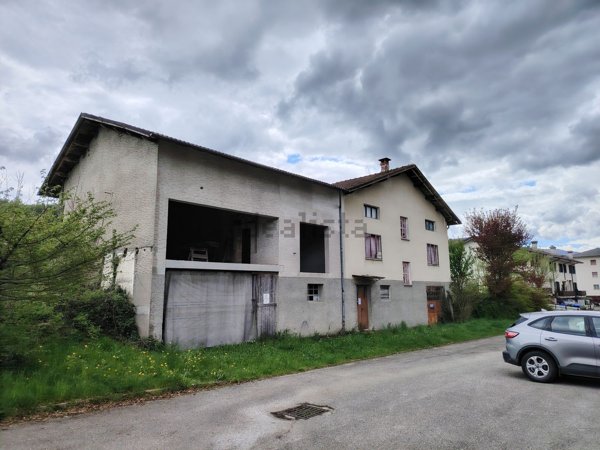casa indipendente in vendita a Feltre