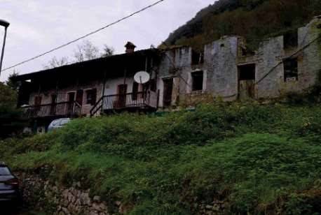 casa indipendente in vendita a Feltre in zona Canal