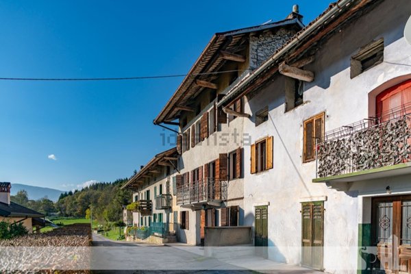 pentavano in vendita a Feltre in zona Nemeggio