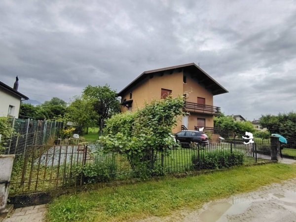 casa indipendente in vendita a Feltre
