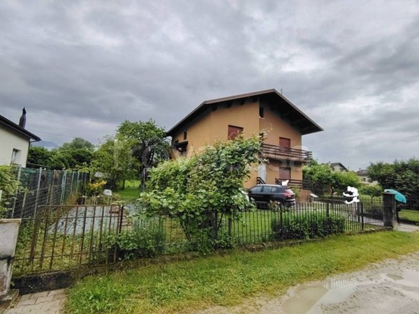 casa indipendente in vendita a Feltre