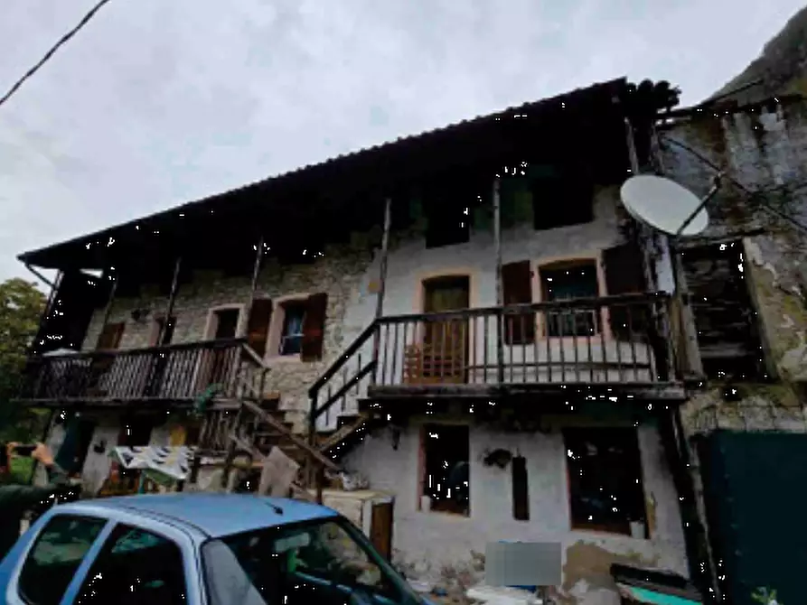 casa indipendente in vendita a Feltre in zona Anzù