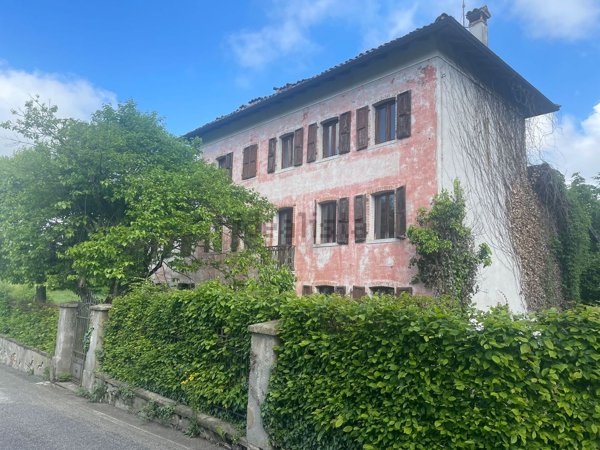 casa indipendente in vendita a Feltre