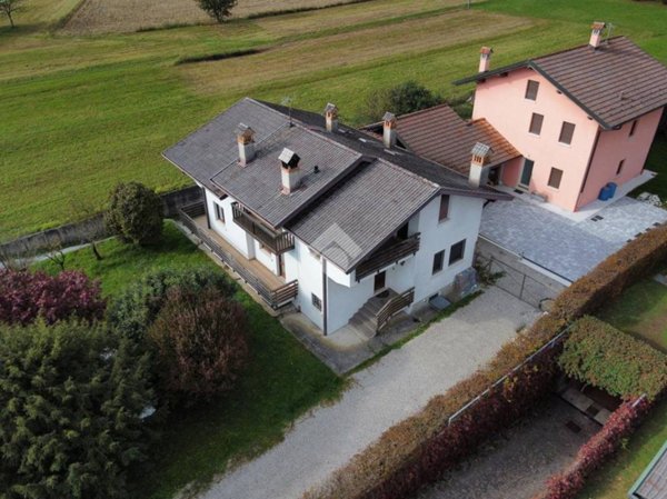 appartamento in vendita a Feltre in zona Villabruna