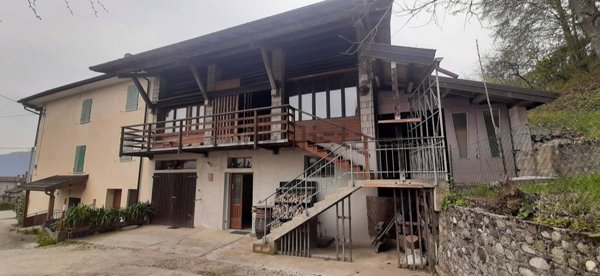 appartamento in vendita a Feltre in zona Pren