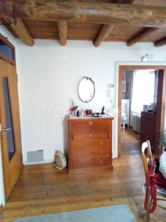 casa indipendente in vendita a Feltre in zona Vellai