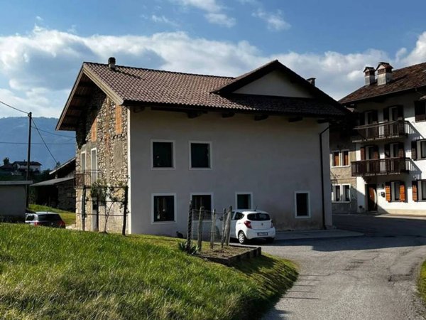 casa indipendente in vendita a Feltre