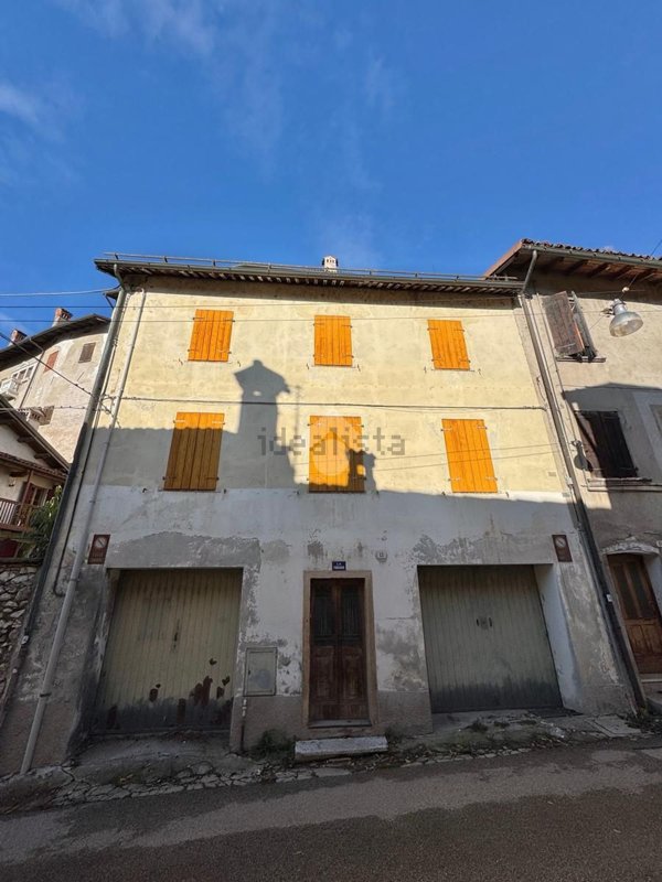 casa indipendente in vendita a Feltre