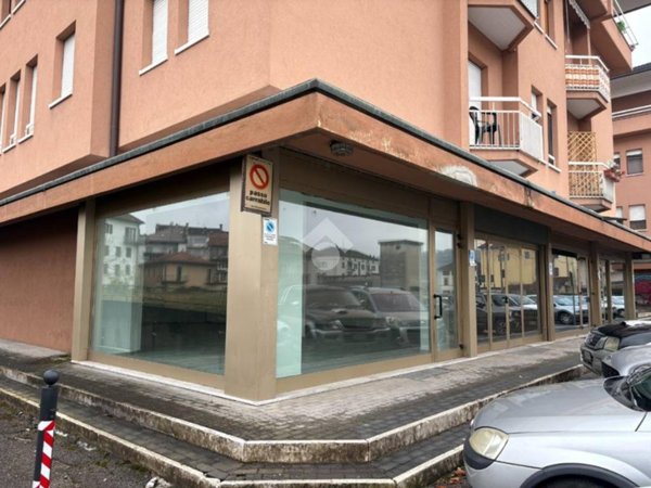 negozio in vendita a Feltre
