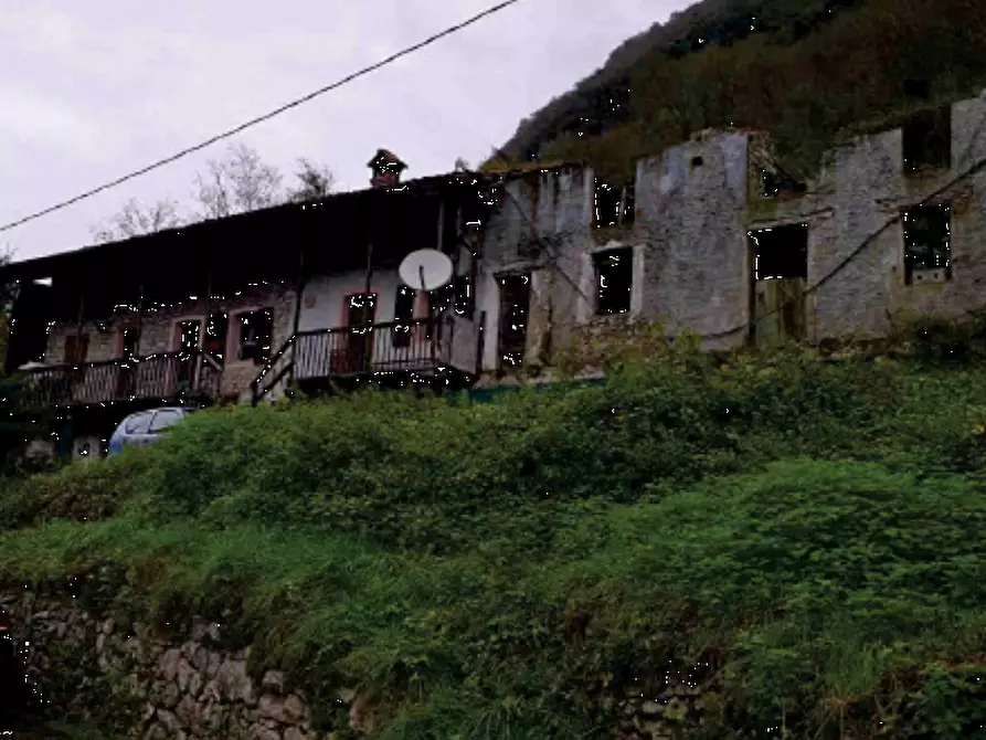 casa indipendente in vendita a Feltre in zona Anzù