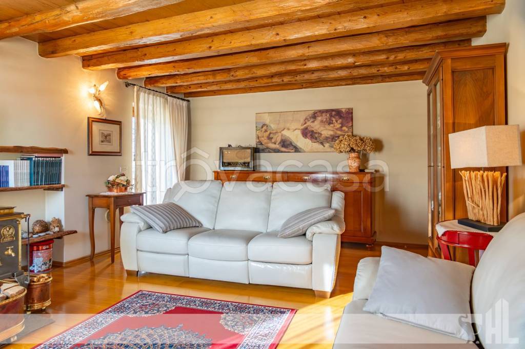 casa indipendente in vendita a Feltre