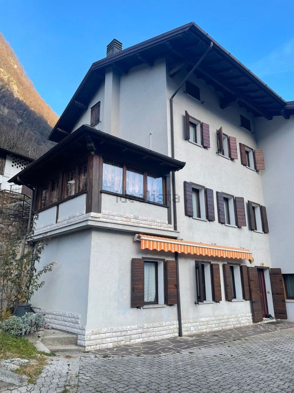 casa indipendente in vendita a Feltre