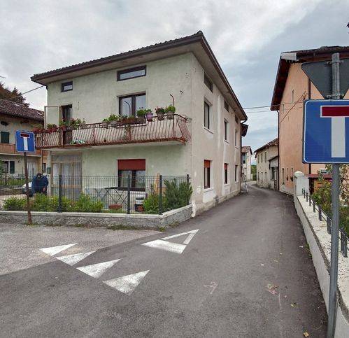 casa indipendente in vendita a Feltre in zona Villabruna