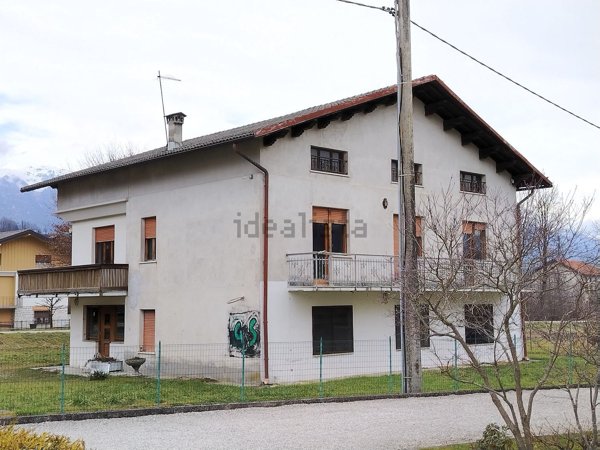 casa indipendente in vendita a Feltre