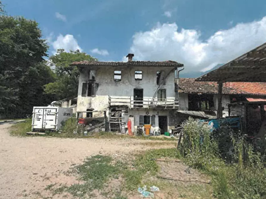 casa indipendente in vendita a Feltre in zona Villabruna
