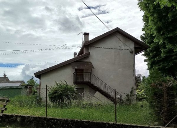 casa indipendente in vendita a Feltre