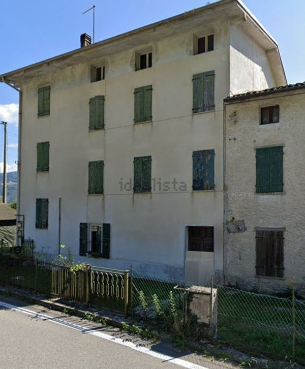 appartamento in vendita a Feltre in zona Villapaiera