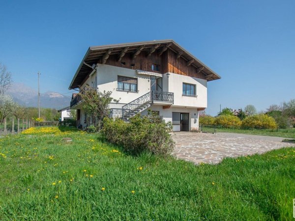 casa indipendente in vendita a Feltre