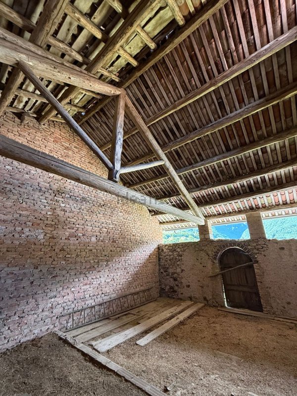 casa indipendente in vendita a Feltre in zona Vignui