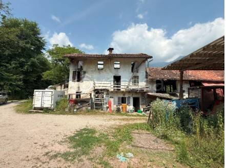 casa indipendente in vendita a Feltre