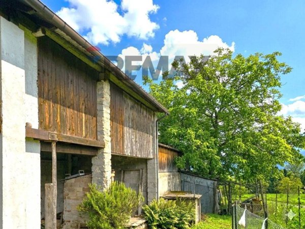casa indipendente in vendita a Feltre in zona Lamen