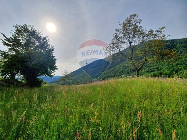 terreno edificabile in vendita a Feltre in zona Tomo