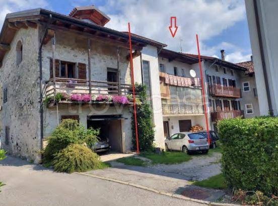 casa indipendente in vendita a Feltre in zona Pren