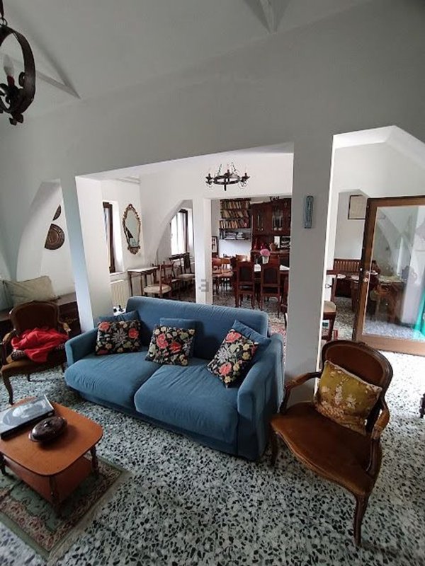 casa indipendente in vendita a Feltre in zona Zermen