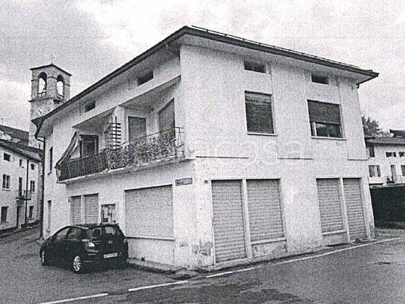 appartamento in vendita a Feltre in zona Vellai