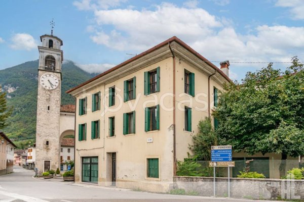 casa indipendente in vendita a Fonzaso in zona Arten
