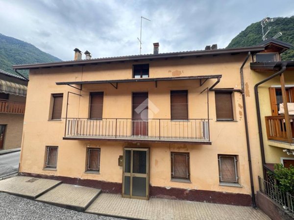 appartamento in vendita a Fonzaso in zona Arten