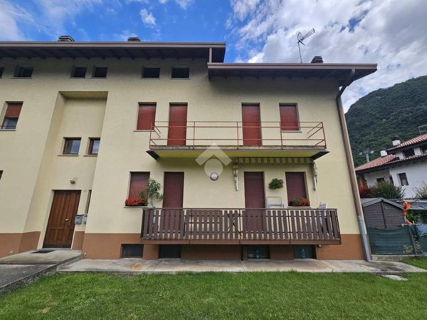 appartamento in vendita a Fonzaso in zona Arten