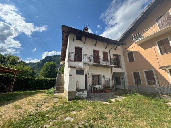 casa indipendente in vendita a Fonzaso