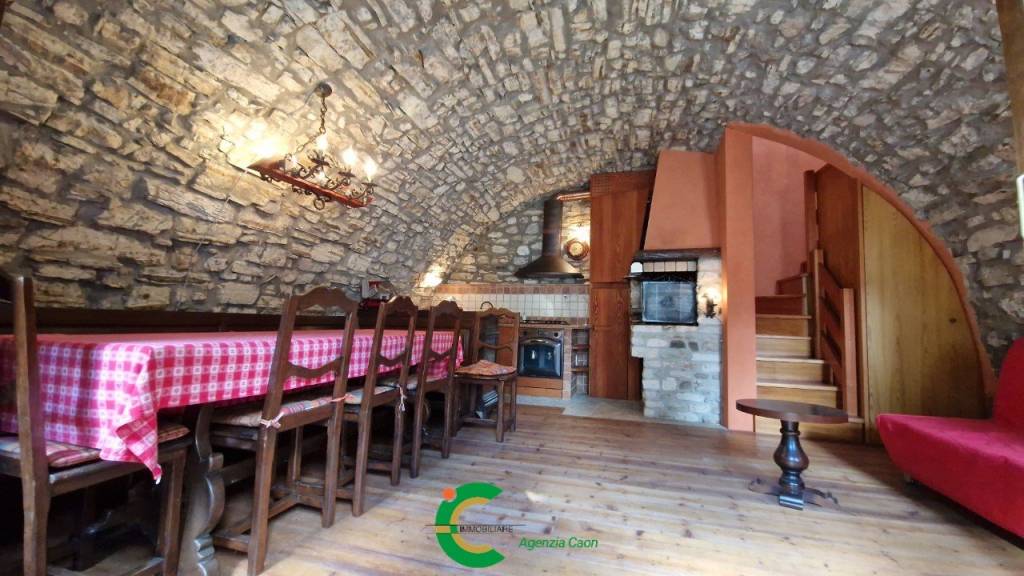 casa indipendente in vendita a Fonzaso