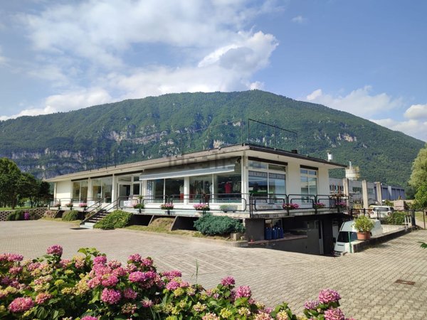 casa semindipendente in vendita a Fonzaso in zona Agana