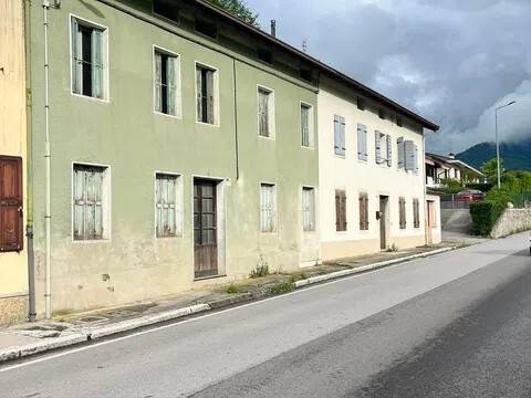 casa indipendente in vendita a Fonzaso in zona Arten